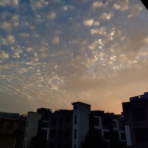 国产成人久久蜜一区二区
